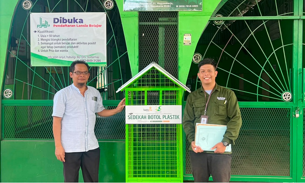 Salurkan 20 Keranjang Sedekah Botol Plastik Lazismu Depok dan RSKIA Sadewa Suarakan Peduli Lingkungan
